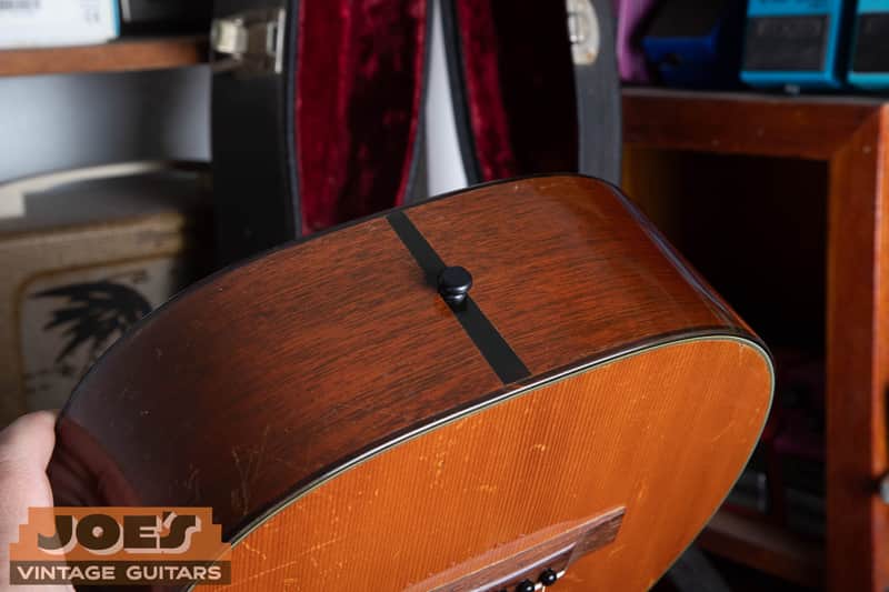 Side profile of a 1950 Martin 5-18 lower bout and end pin, showing how small the baby Martin is.